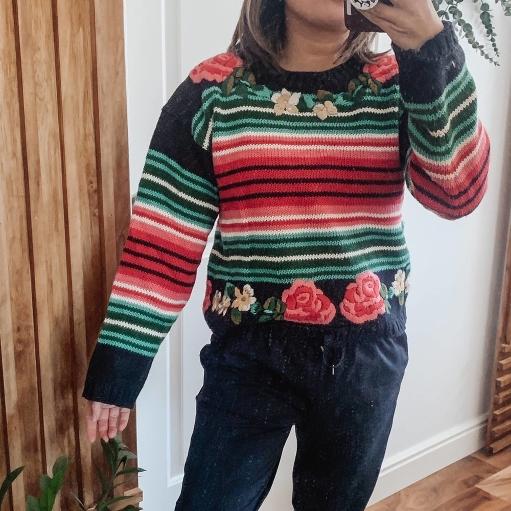 Vintage‎ 3D Floral Multicolor Striped Pullover Sweater. S